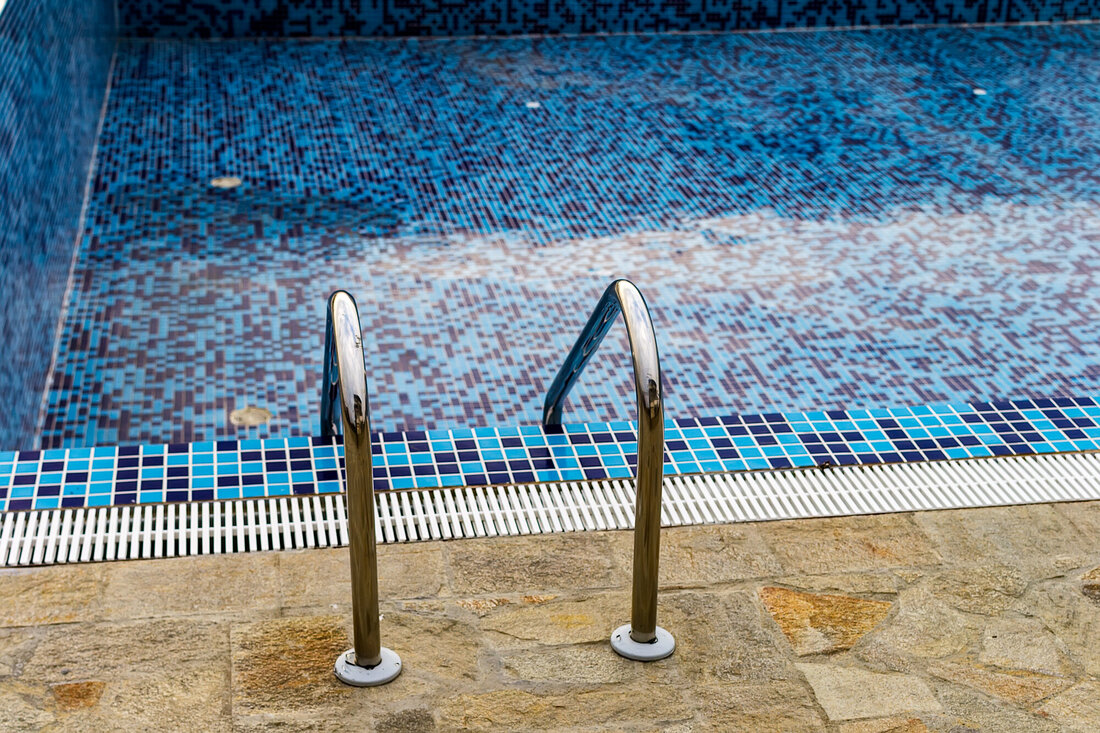 swimming pool leak detectors